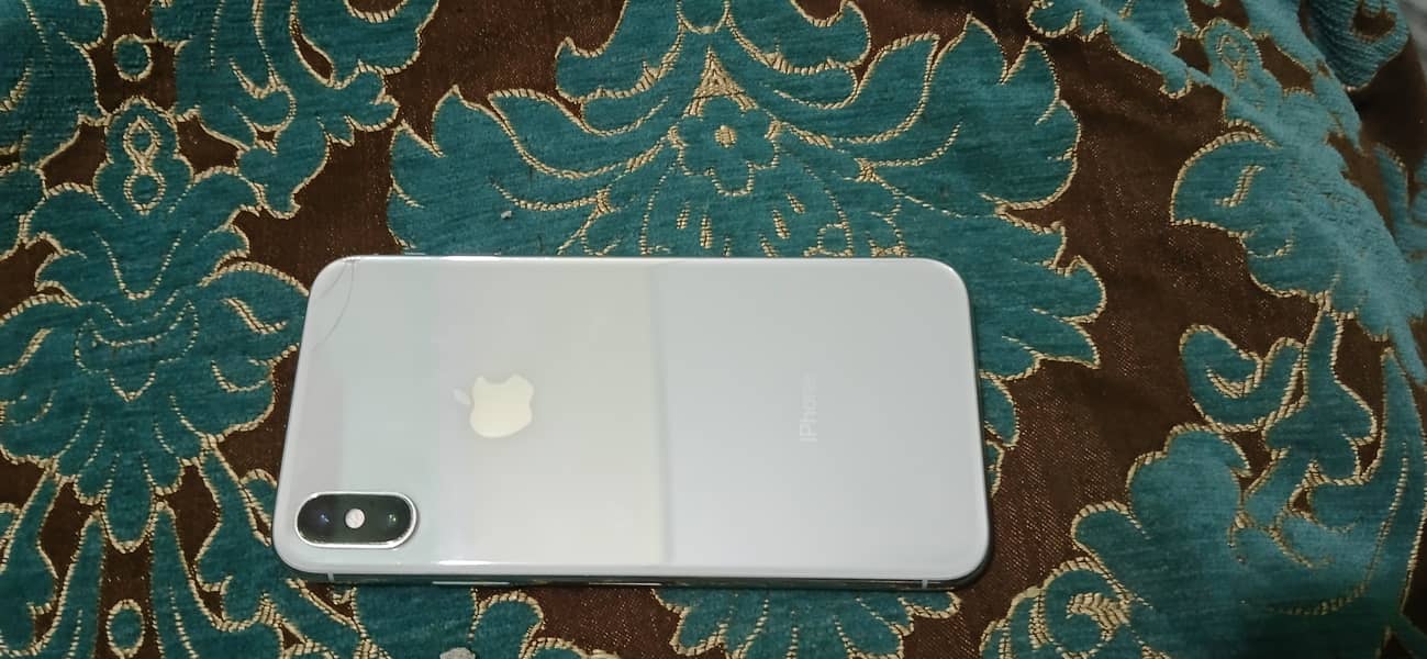 I phone x in good condition 0