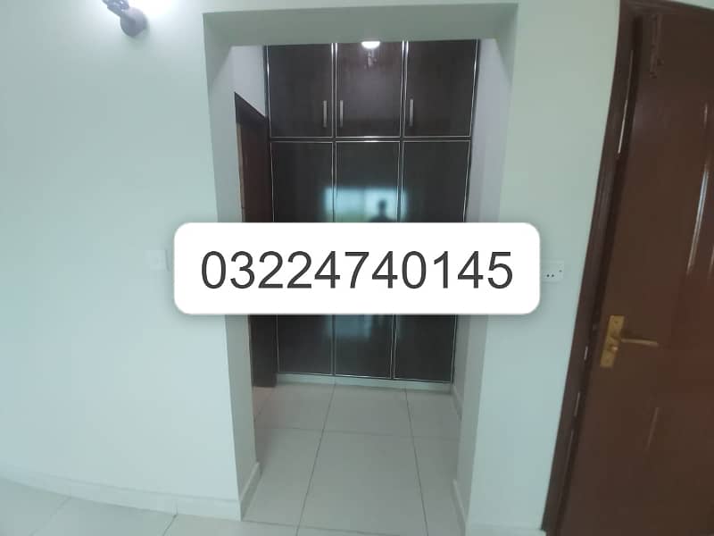 10 MARLA 3 BEDROOM LUXURY FLAT AVAILABLE FOR RENT IN ASKARI 10 4