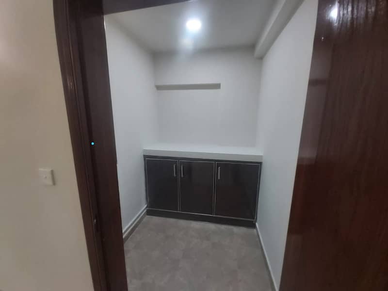 12 Marla Flat For Rent In Askari 10 Lahore 11