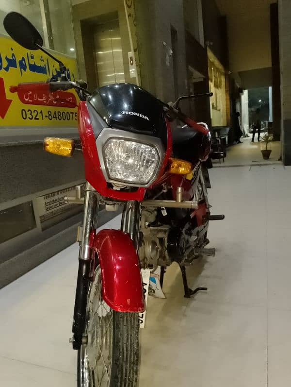 Honda CD70 Dream 4