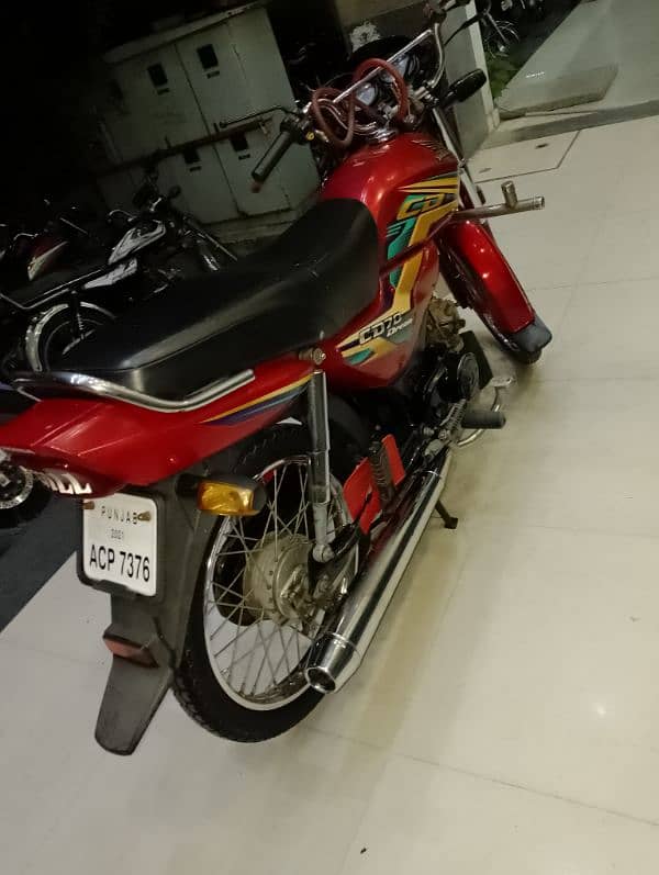 Honda CD70 Dream 10