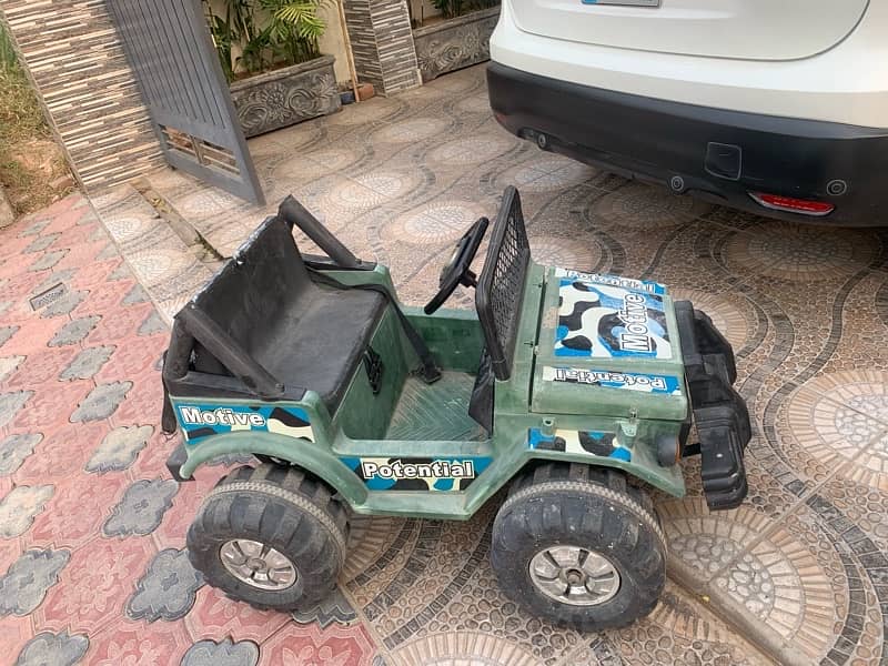 In Good working position electric jeep 6