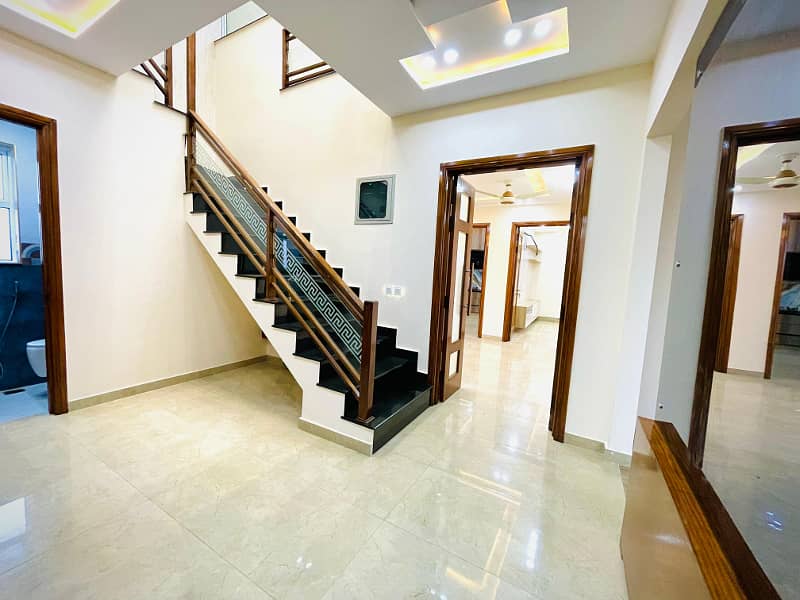 10 Marla Modern Design Levish House For Rent In DHA Ph 5 8