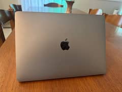 MacBook Pro 2017 - Retina Display