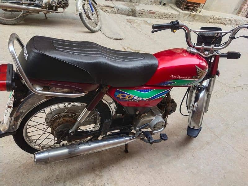 Honda cd 70 2018 model bohat pyari bike 421 number 03217699114 3