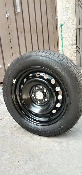 Civic tyre+rim 1