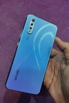 Vivo s1 4/128 with box and adaptor