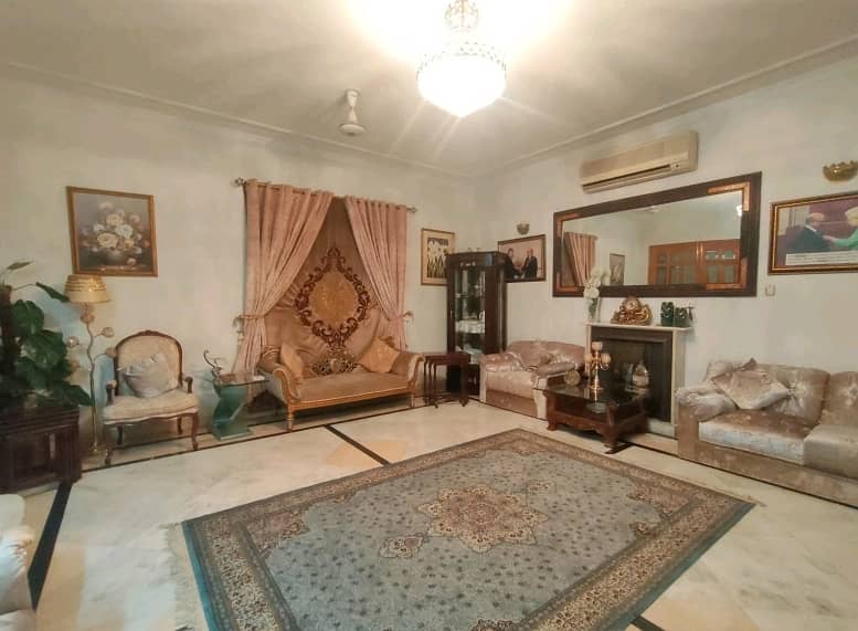 2 Kanal Spacious House Is Available In DHA Phase 3 - Block Y For sale 1