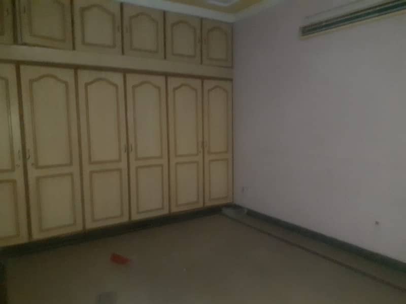 1 Kanal Upper Portion 3. Bed Available For Rent Hot Location Of Shadman 7