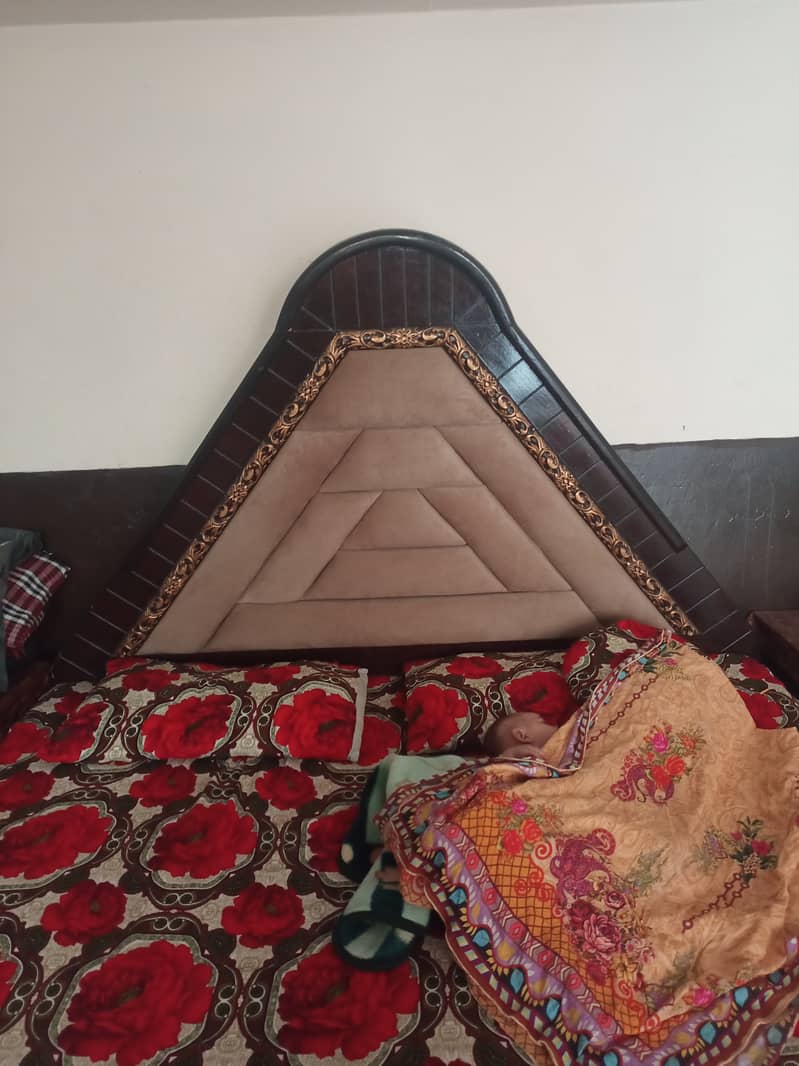 Urgently sale bed 0