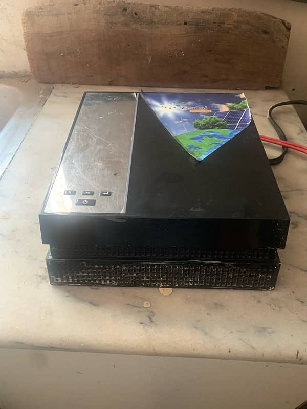 2.5 KVA Digital UPS For sale 6 months used 4