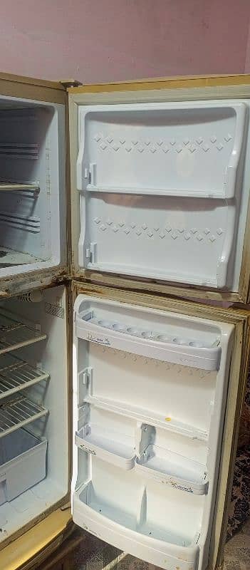 Fridge Rs 30000 4