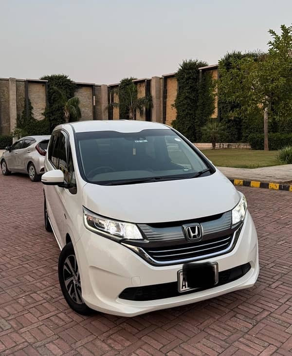 Honda Freed 2021 Brand New Car. 3