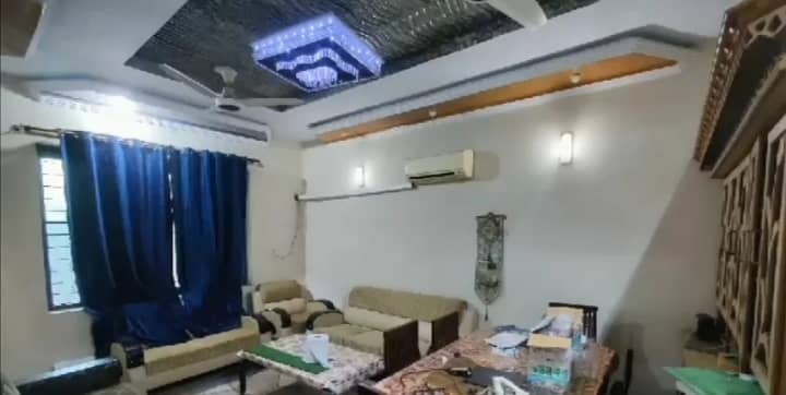 Single Storey 10 Marla House For sale In Marghzar Officers Colony Marghzar Officers Colony 0