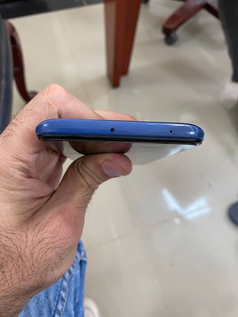 Xiaomi Redmi Note 9 3