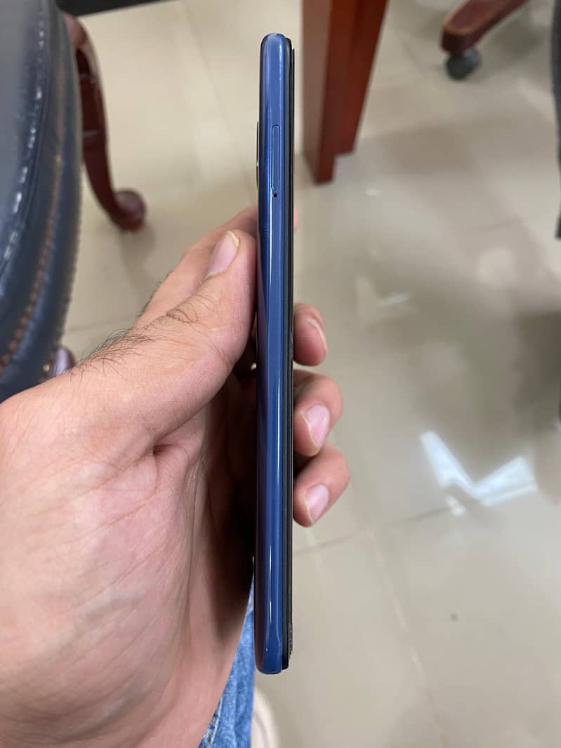 Xiaomi Redmi Note 9 4