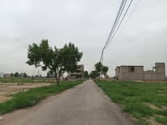 Ideal Residential Plot For sale In Saadi Garden - Block 3 0