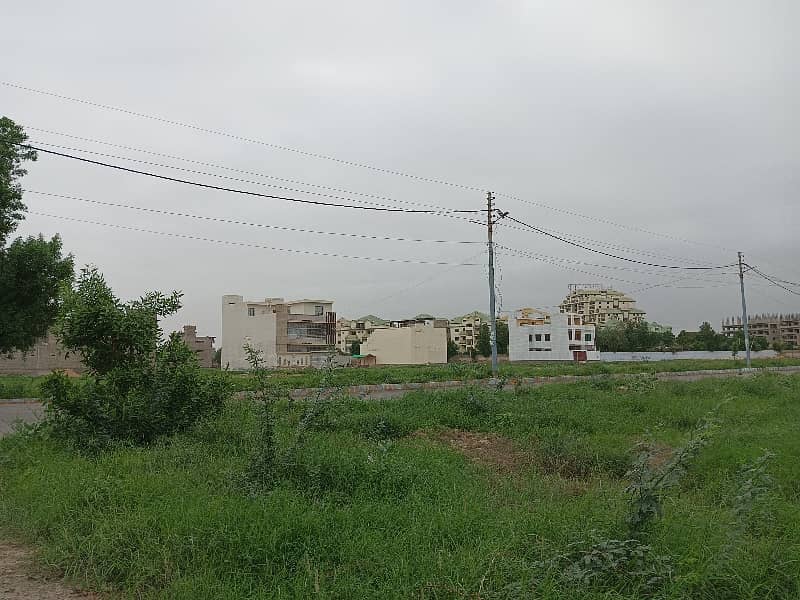 Ideal Prime Location Residential Plot For Sale In Saadi Garden 0