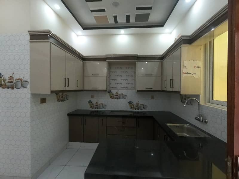 Prime Location In Saadi Town - Block 5 120 Square Yards House For sale 9