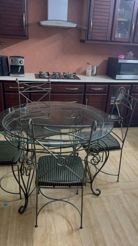 Rot Iron Dining Table with 6 chairs 1