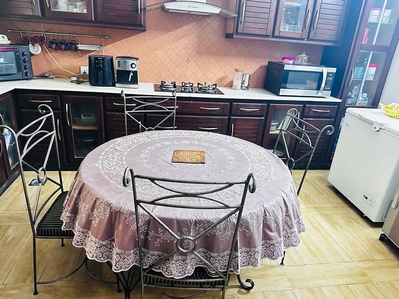 Rot Iron Dining Table with 6 chairs 2