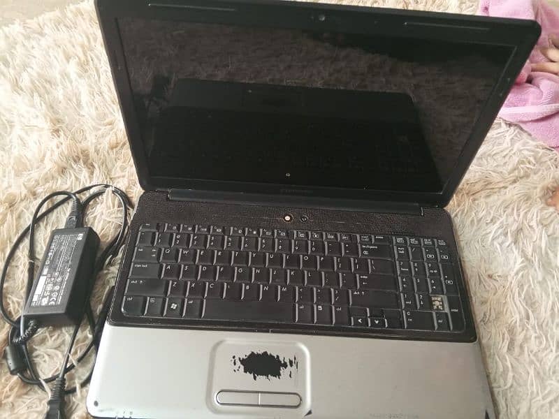 Laptop for sale Cheapest price 2 Gb Ram 32 bit operating system 3