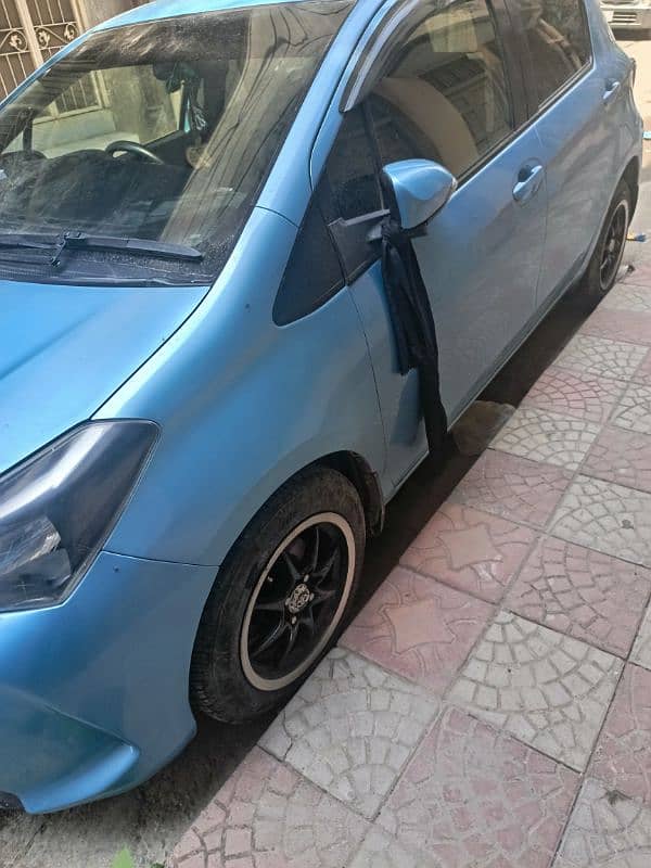 Toyota Vitz 2014 3