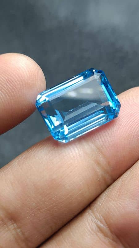 Blue Topaz (Neela Pukhraj) big emerald cut clean top quality stone 3