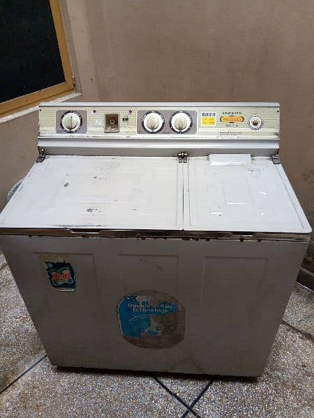 Super Asia Washing Machine & Dryer 3