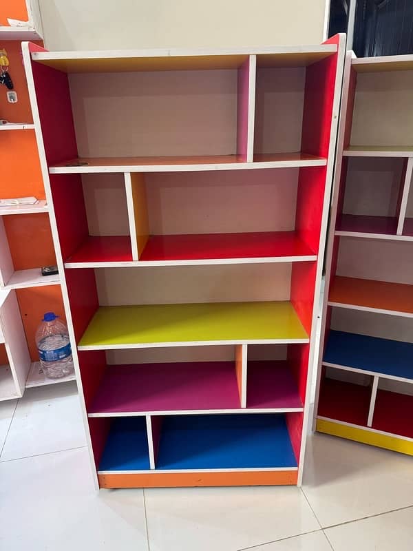 kids shelf 4