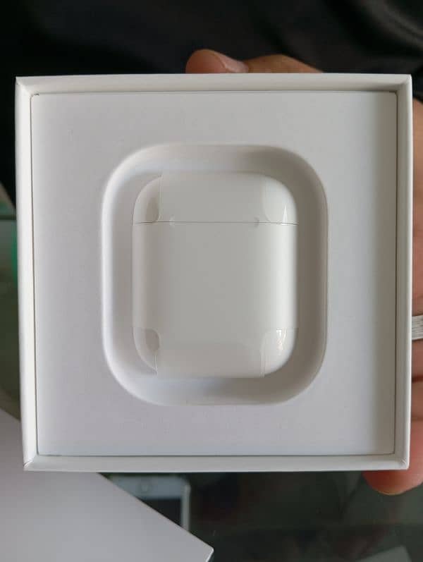 Apple airpods 2nd generation 3