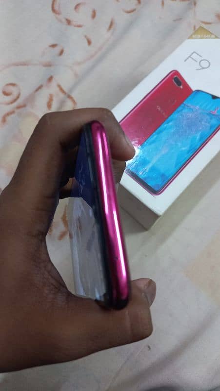 oppo F9 9