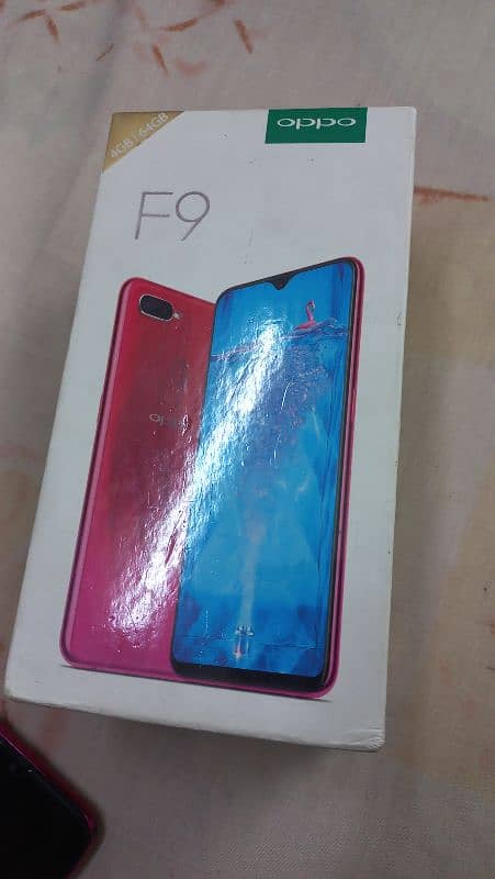 oppo F9 10