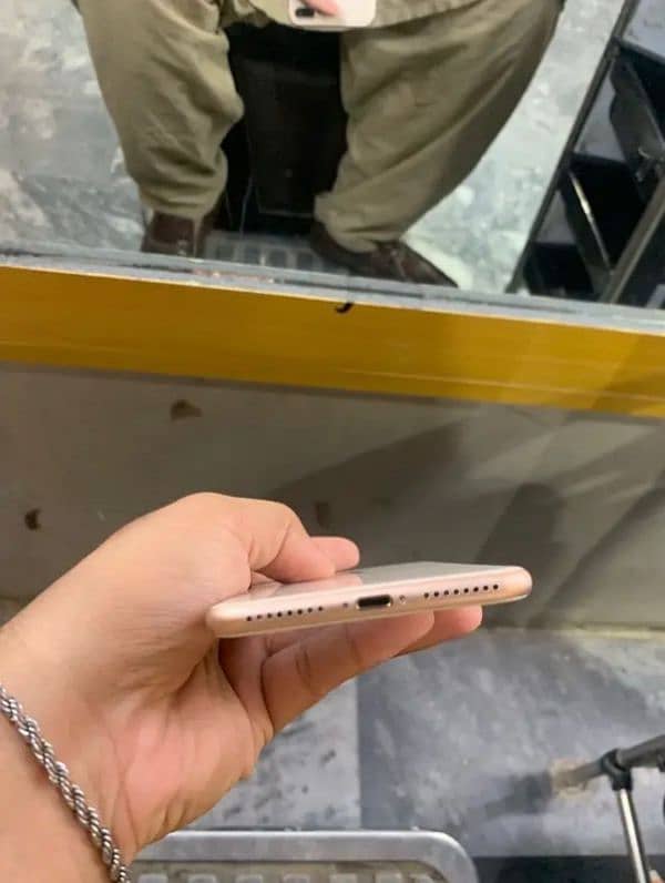 iphone 8 plus non pta 1