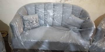 4 seater sofa set with table 0