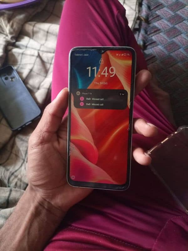 Realme c35 pta h 8/128 h urgent sale krna h need cash 7