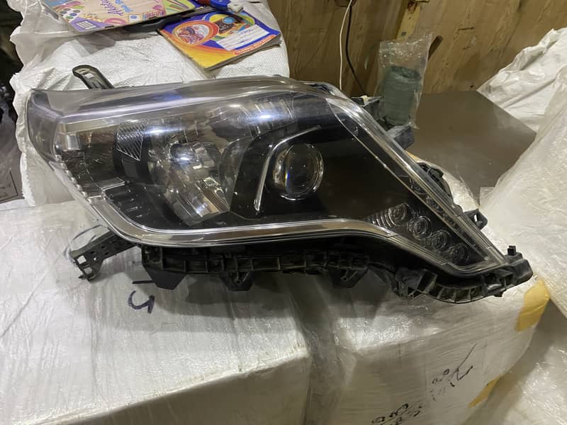 Toyota Prado 2013 front lights drl 3