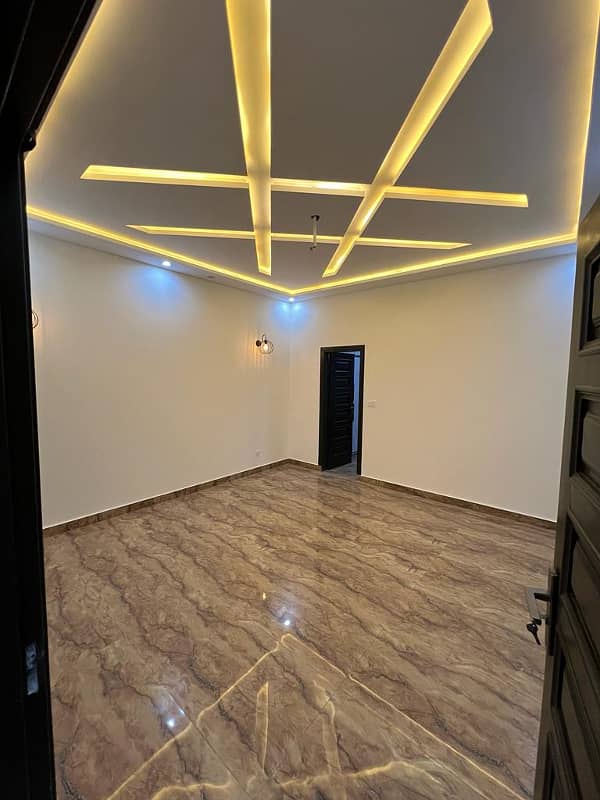 5 MARLA BRAND NEW LUXURY SPANISH ELEVATION DESIGN HOUSE AVAILABLE FOR RENT IN FORMANITES HOUSING SCHEME BLOCK -M LAHORE. 3