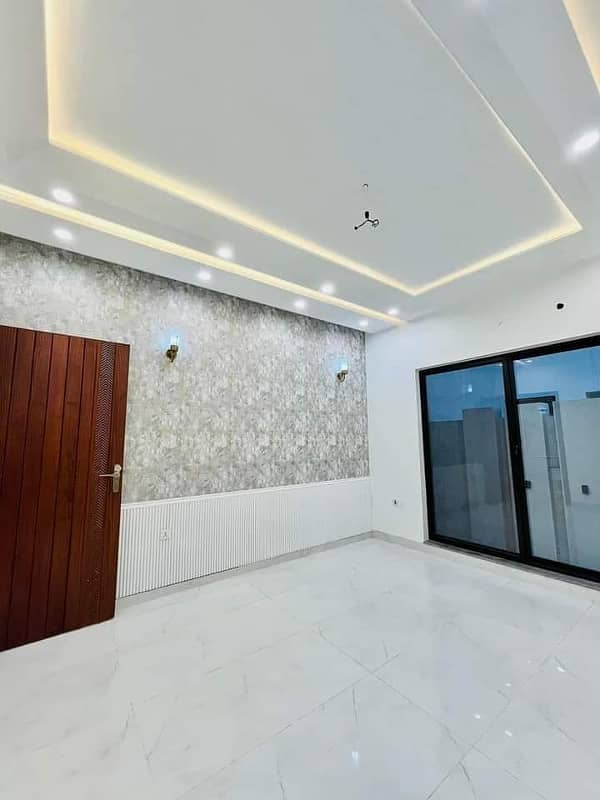 5 MARLA BRAND NEW LUXURY SPANISH ELEVATION DESIGN HOUSE AVAILABLE FOR RENT IN FORMANITES HOUSING SCHEME BLOCK -M LAHORE. 10