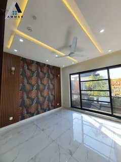 10 MARLA UPPER PORTION AVAILABLE CORNER HOUSE FOR RENT IN DHA PHASE 6 BLOCK -A LAHORE.