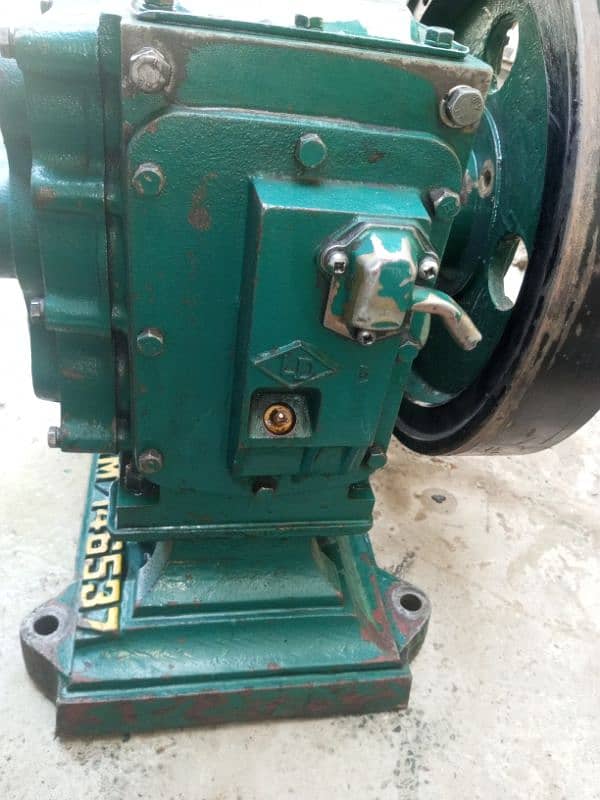 petar engine for sell 30   hp 1