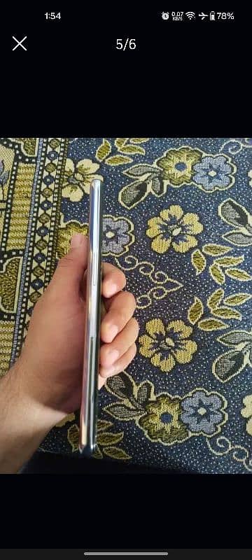 oneplus 9 8/128 only glass break no any other issue 1