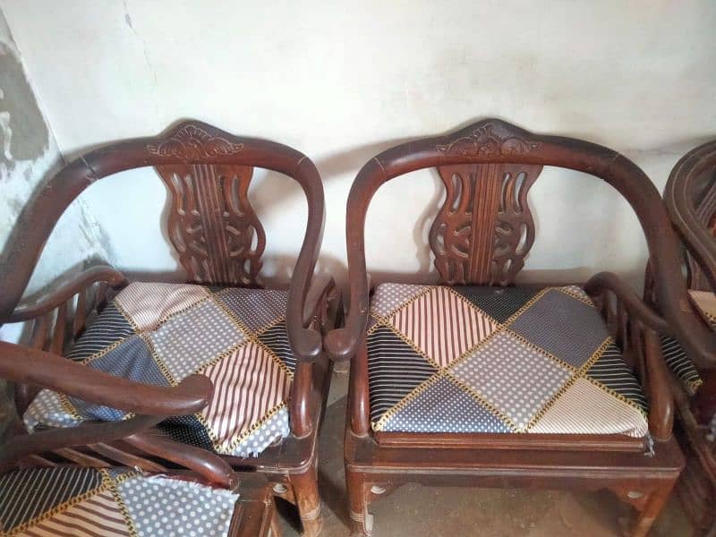 pure wood sofa set in good condition 0