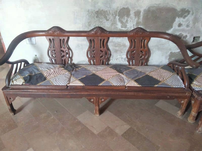 pure wood sofa set in good condition 3