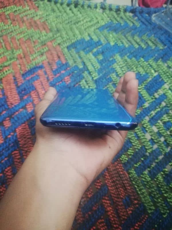 Huawei y9 all OK mubile 4/64 gb 1