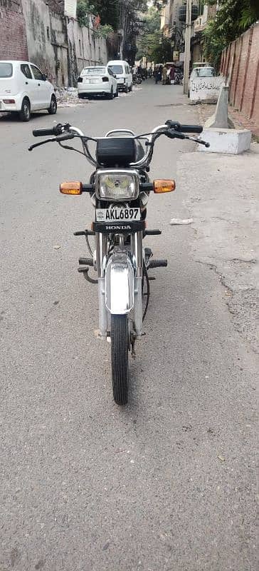 Honda CD 70 2022 1