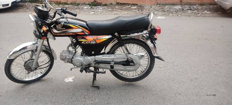 Honda CD 70 2022 4