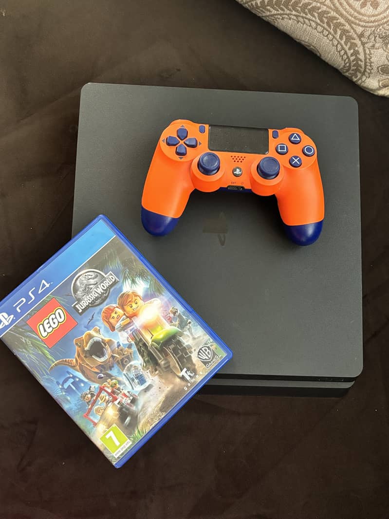 PS4 - Slim Edition 500GB with controller and 1 game 0