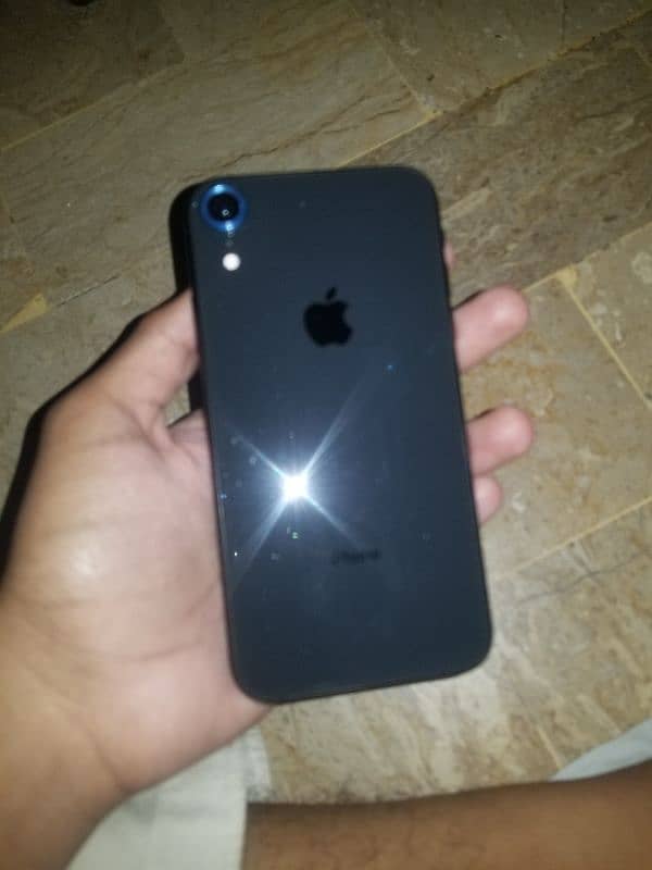 iPhone Xr 6