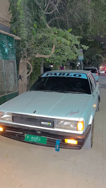 Nissan Sunny 1988 5